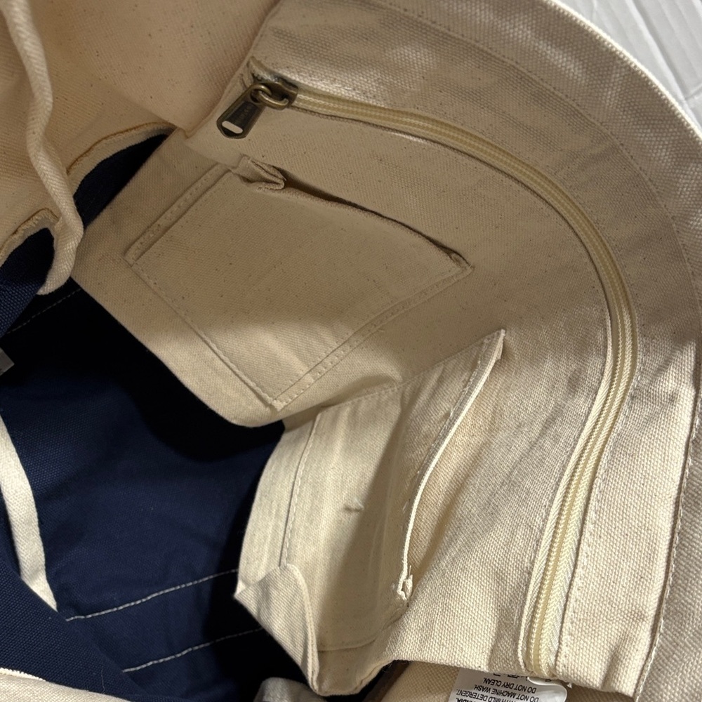 CB Station canvas adjustable tote. NWOT - Picture 5 of 8